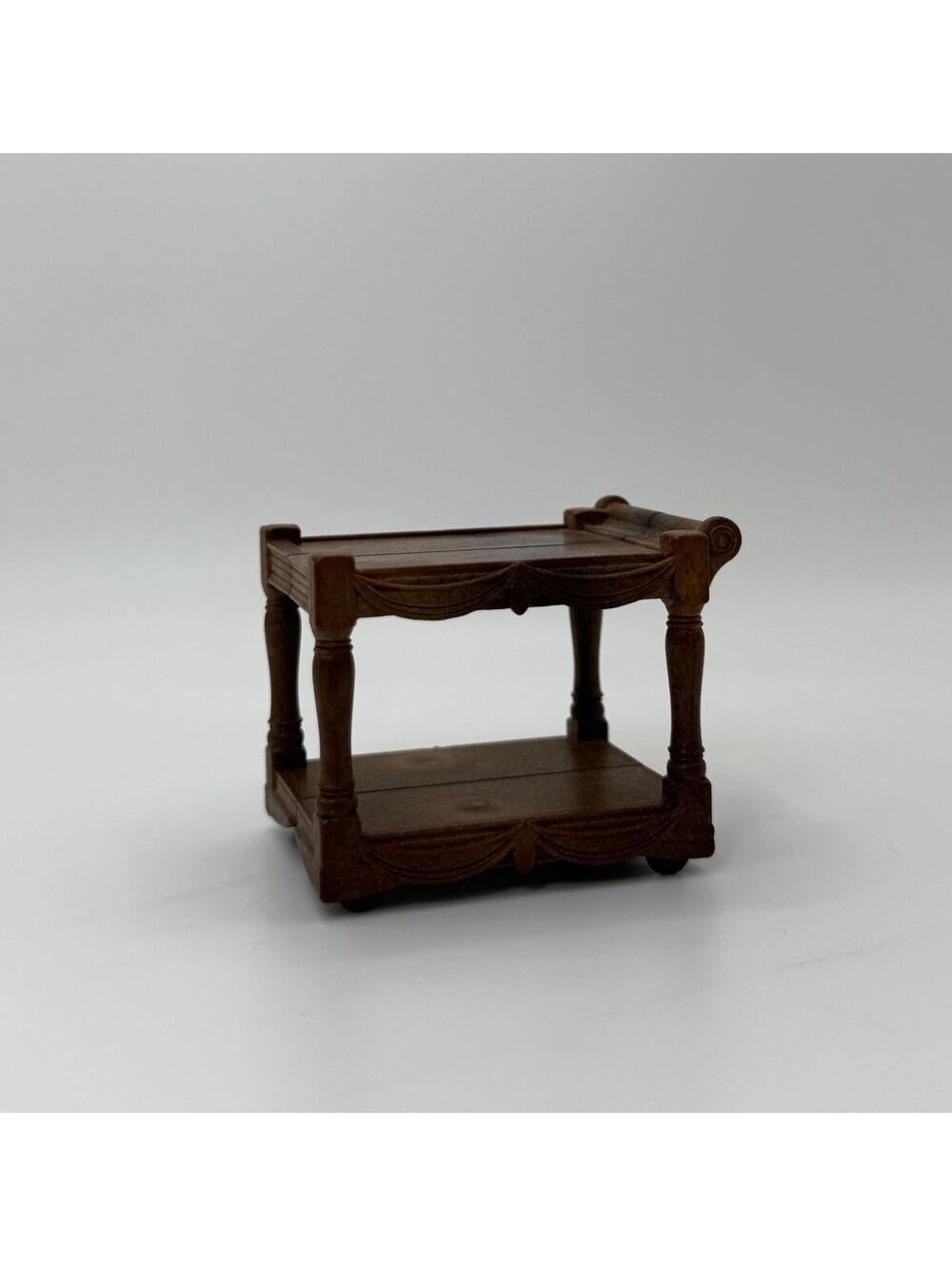 1:16 Calico Critters Sylvanian Families Wood Side Table Miniature